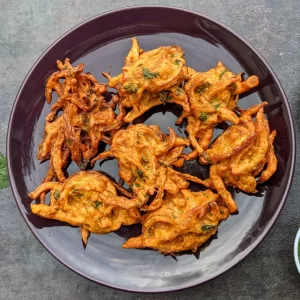 Veg Pakora (10pc): Mahamaya