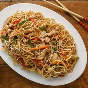 Egg Chicken Hakka Noodles : Hungry Spoon Jalpaiguri